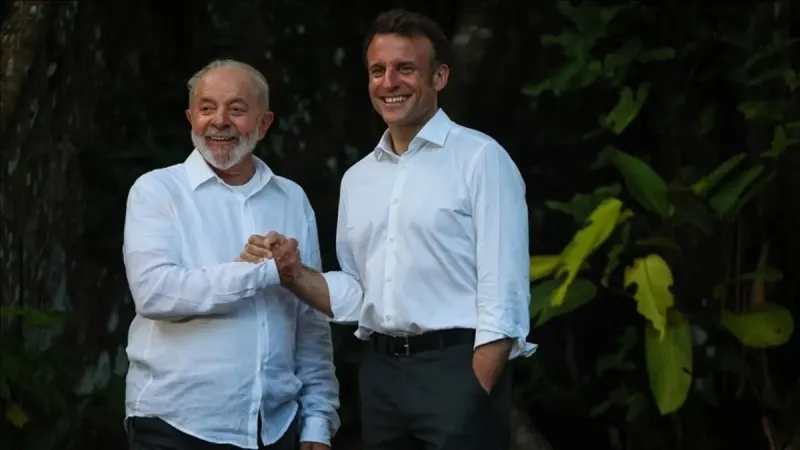 Brezilya Devlet Başkanı Silva Fransa Cumhurbaşkanı Emmanuel Macron ile görüştü!