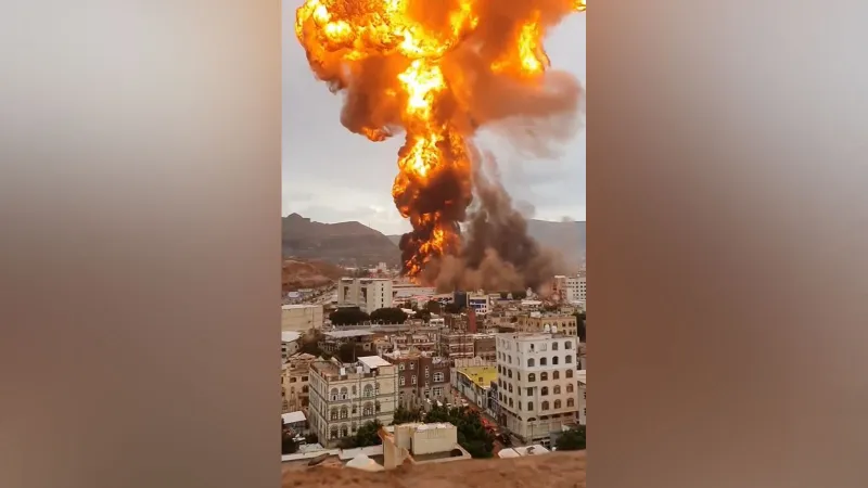 İsrail Yemen'i Vurdu! Sana'da Neler Oluyor? 6 Ölü!