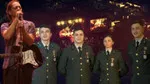 İzmir’deki Duman konserine damga vuran an! Sahneden ihraç edilen teğmenlere seslendi…