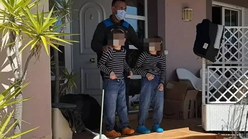 Elektrik Kesintisi Sırrı Çözdü! Çocuklar 4 Yıl Sonra Güneş Gördü