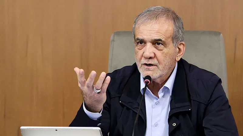 Pezeşkiyan'dan Trump'a Şok Sözler: Katliam Araçlarıyla Tehdit Ediyor!