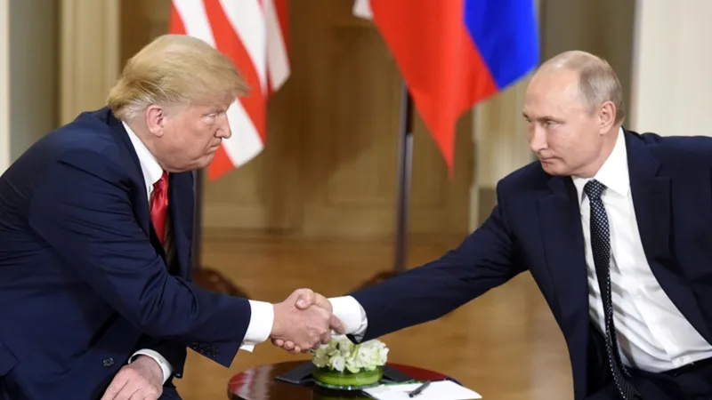 Putin ve Trump Görüşüyor! İşte Kritik Telefonun Saati