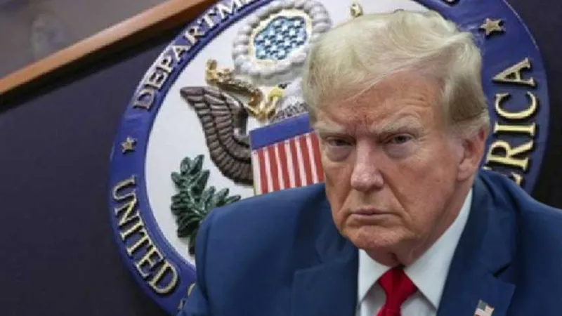 Trump kendisine destek veren 20'yi aşkın suçluyu affetti