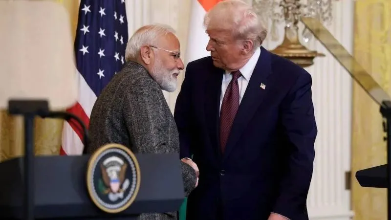 Trump: Rusya'dan petrol alımını durduracağı konusunda Modi'den güvence aldım, yoksa yüksek tarife ödemeye devam ederler