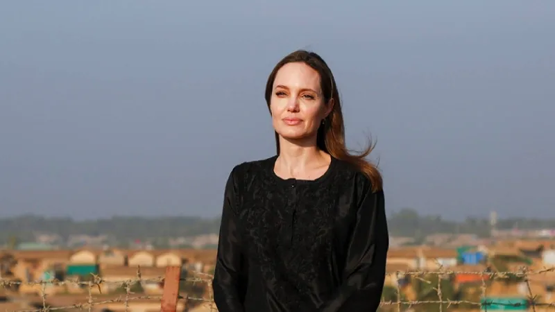 Angelina Jolie Ukrayna'da: Şoförü Askere Alındı! Şok Detaylar!